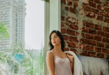 How to Choose and Care for Silk Shirts to Keep Them Looking Luxurious